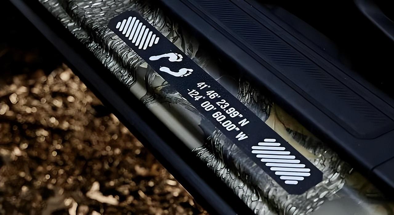 复古的美系SUV,车长4800mm,2.3T四缸+10AT带大梁,带3把差速锁