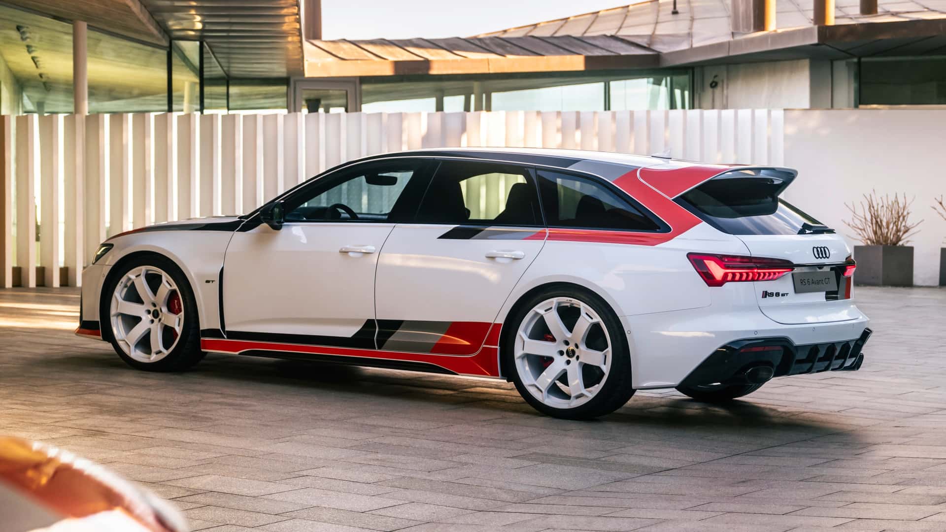 限量66台 奥迪RS 6 Avant GT将于12月26日预售 3.3秒破百