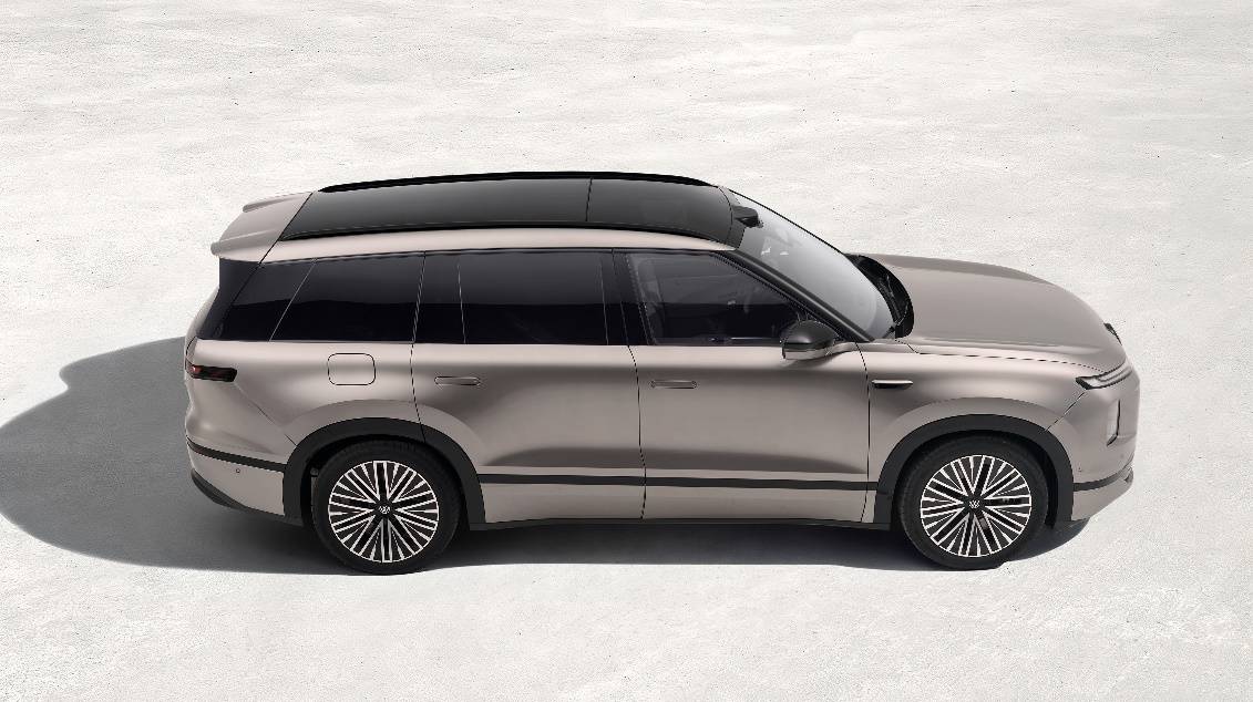 上汽大众首款9系旗舰ID. ERA 9X亮相:一款车,一场转型的宣言