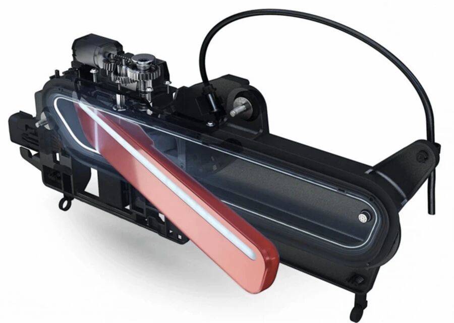 2025车坛众生相:我们在追求科技进步,还是在制造昂贵的麻烦?