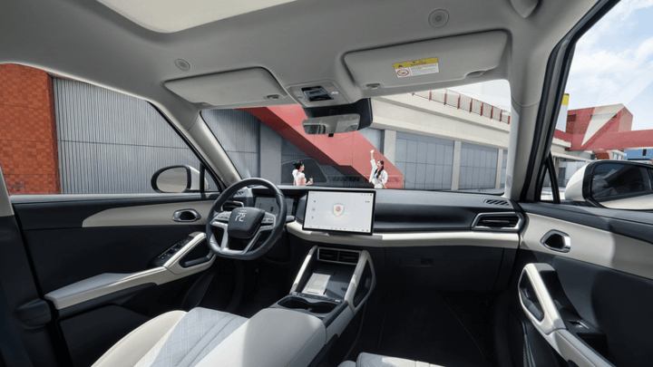 元UP冠军续航401km 7万级越级纯电SUV